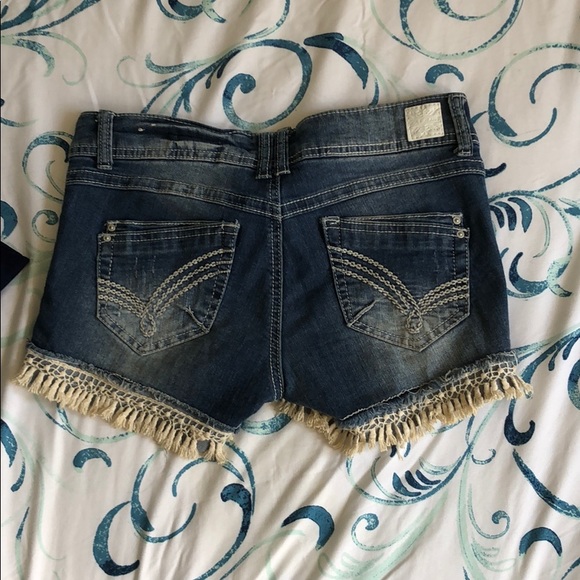 - size 1 - Picture 2 of 2